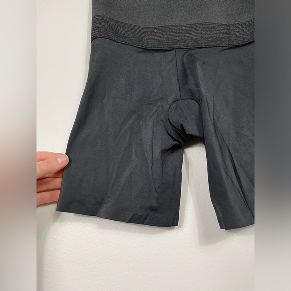 Under Where? Luxury Collection Black Shapewear Size L - Picture 5 of 8